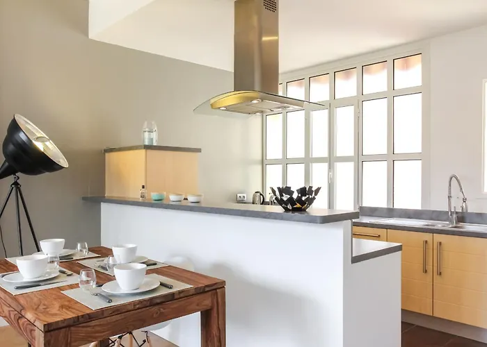 Veillon - 2 Bedrooms - City Center